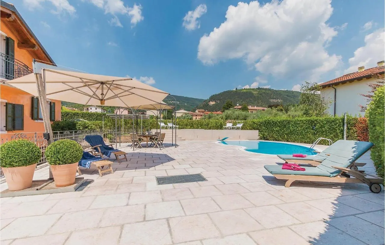 Stunning Home In Fumane -Vr- With Kitchen Feriehus