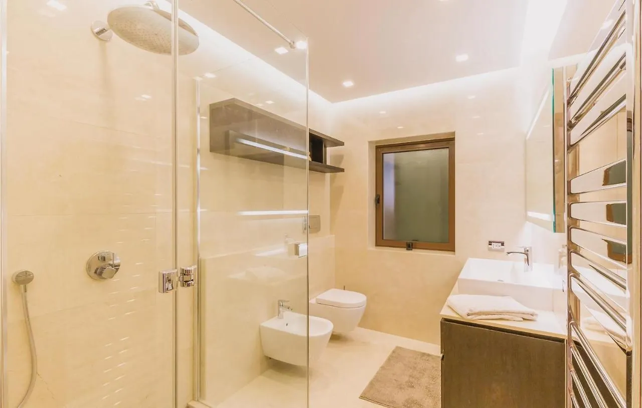Stunning Home In Fumane -Vr- With Kitchen 0*,  Italien