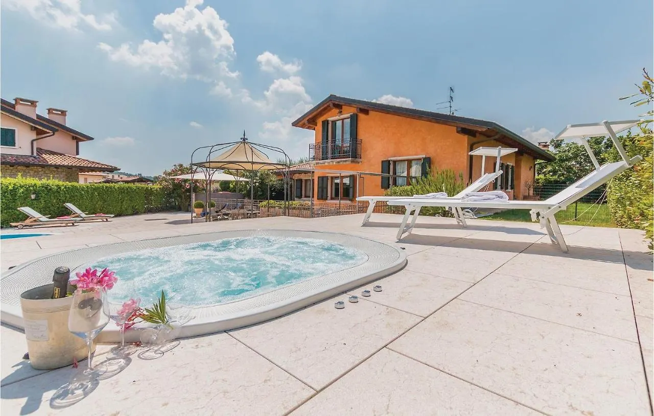 Feriehus Stunning Home In Fumane -Vr- With Kitchen Italien