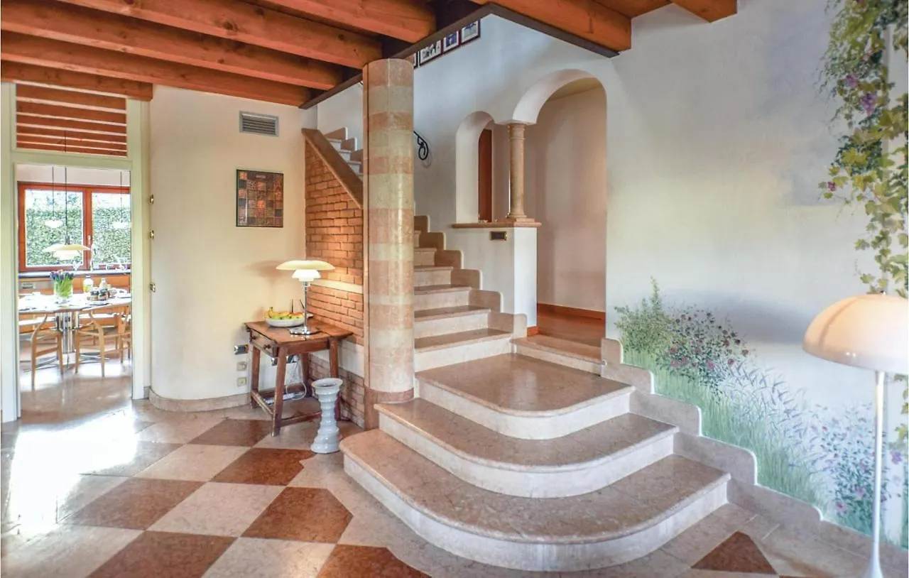 Stunning Home In Fumane -Vr- With Kitchen 0*,  Italien
